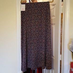 lularoe skirt or tube dress